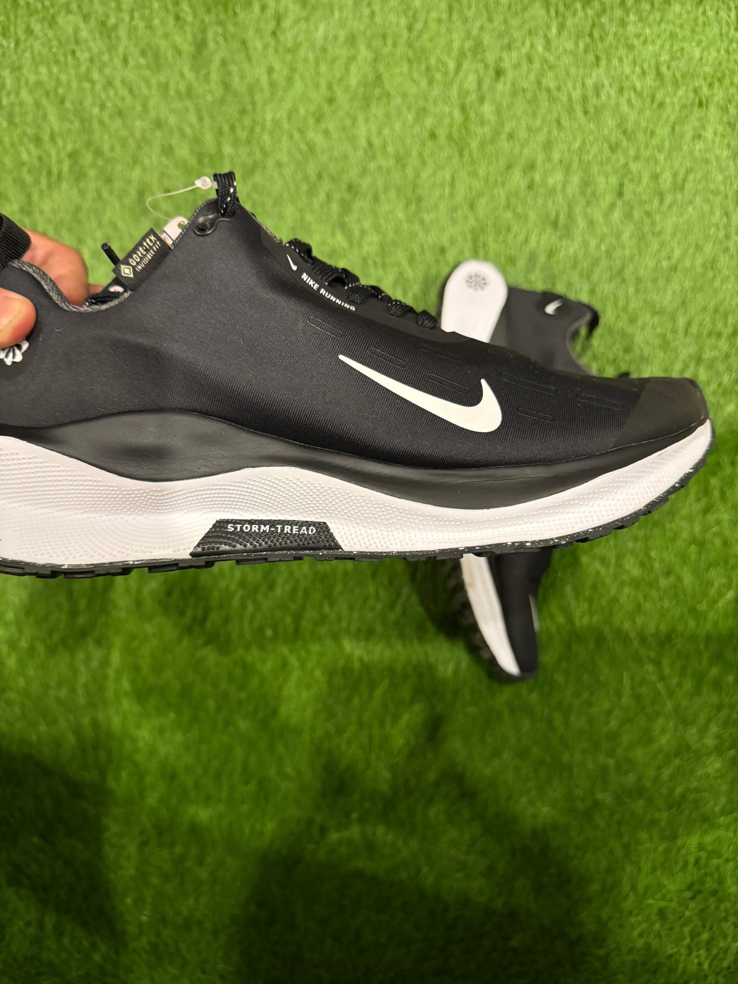 Nike Infinity Infinity RN 4 Gore-Tex shoes
